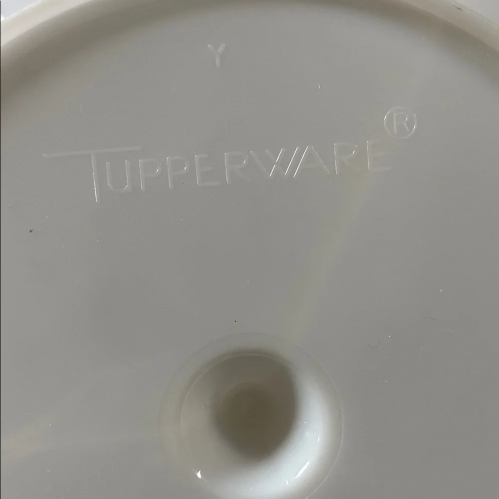 Tupperware Red and White 3-Compartment Round Food Containers with Clear Lids